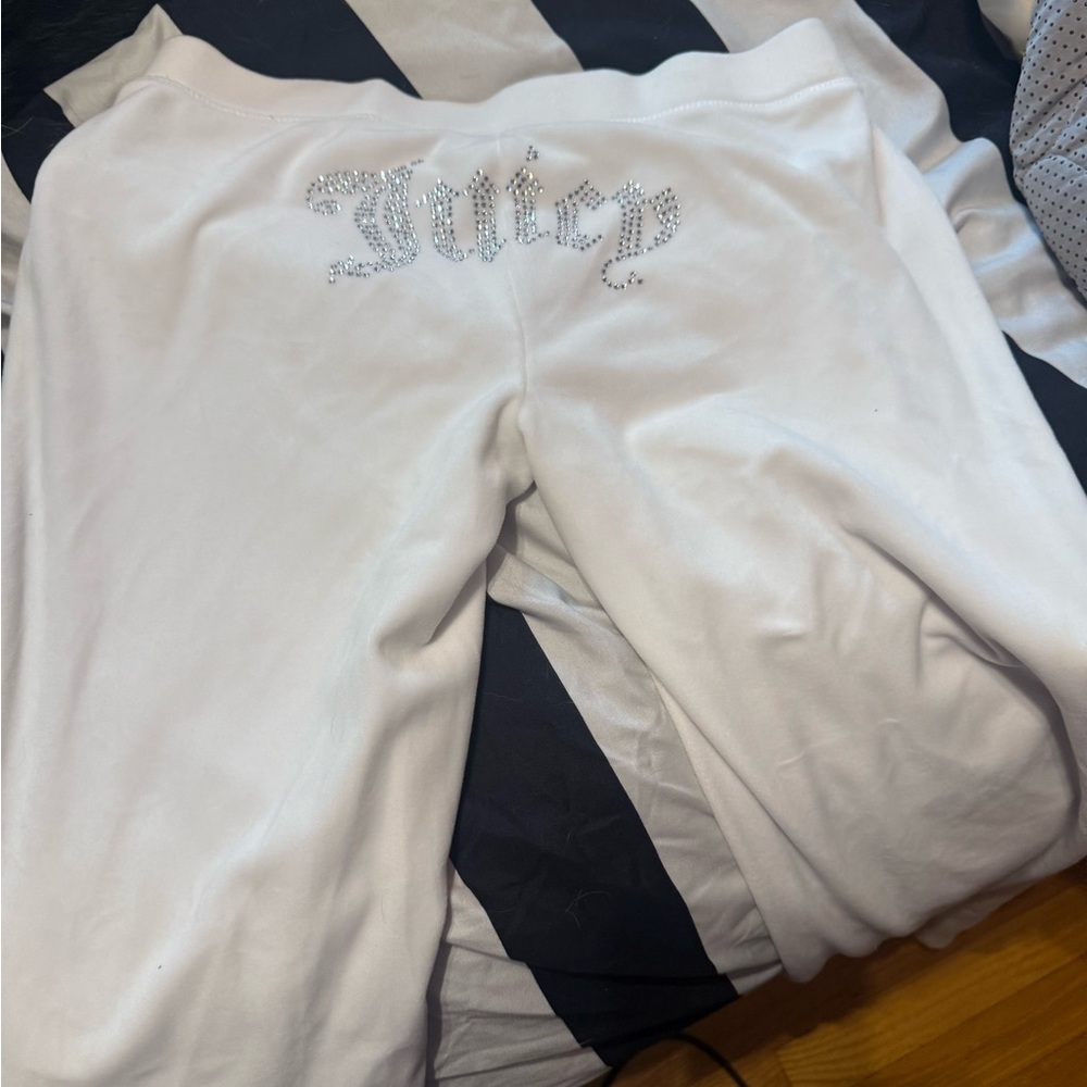 Juicy Couture velour White and silver rhinestone small trackpants  pants